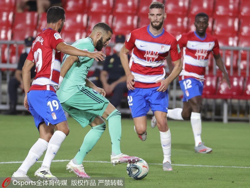 格拉纳达豪取四连胜,领跑积分榜的简单介绍 格拉纳达豪取四连胜,领跑积分榜的简单介绍