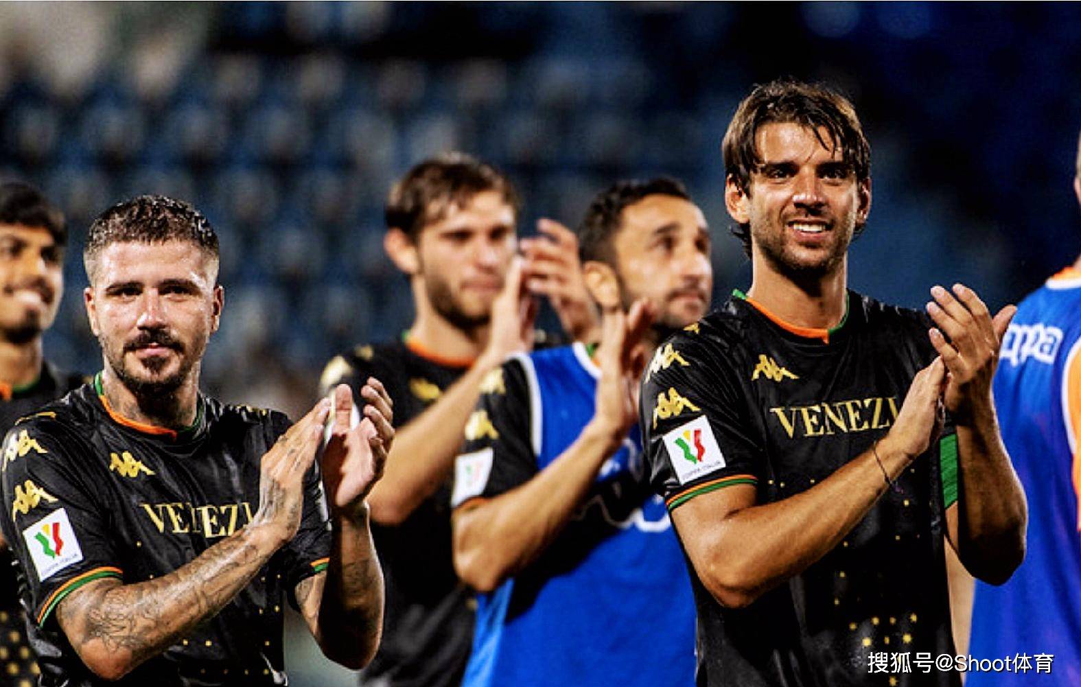 卡利亚里逆袭抹黑对手，实现惊险胜利继续征程的简单介绍