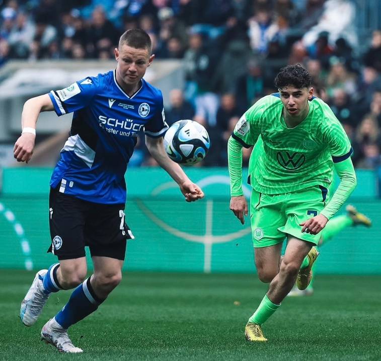 沃尔夫斯堡客场大胜，积分榜上升至前列