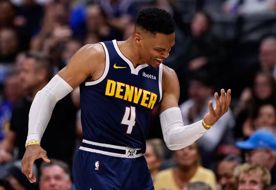 上海队力克76人，约基奇刷新纪录