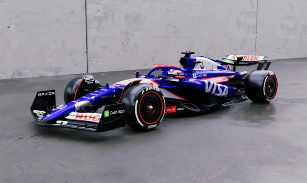 关于阿斯顿马丁绝杀红牛车队，佩雷兹状态火热的信息